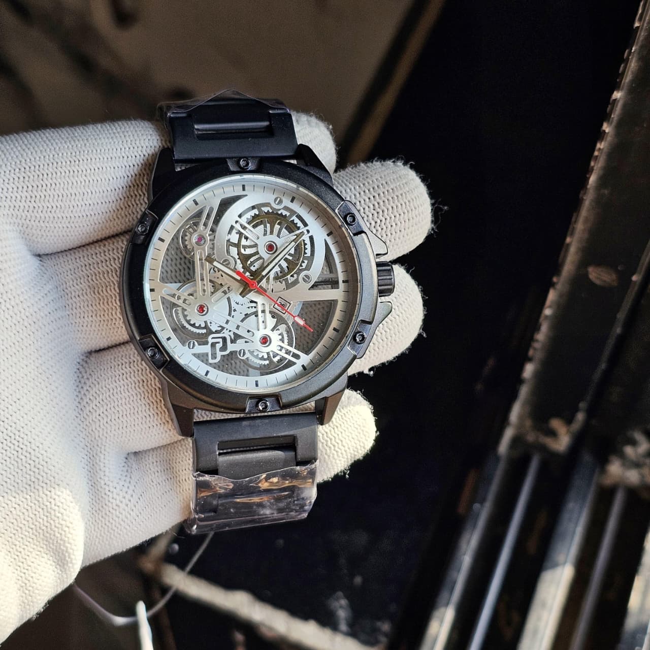 Premium Skeleton Dial 7A Platinum Series Men’s Watch – Heavy Quality | Metal Strap | Date & Quartz - Image 3